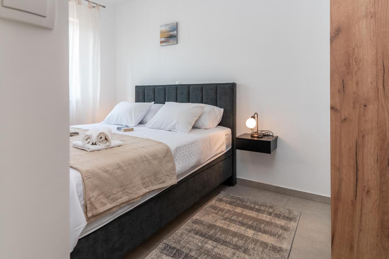 Kamarin Apartment トロギール エクステリア 写真